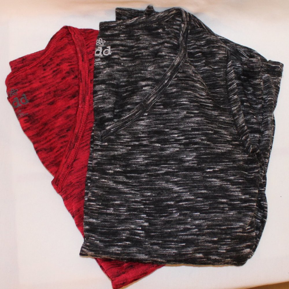 Qty 2 Mudd Long Sleeve V-Neck Heathered Tops Sz M